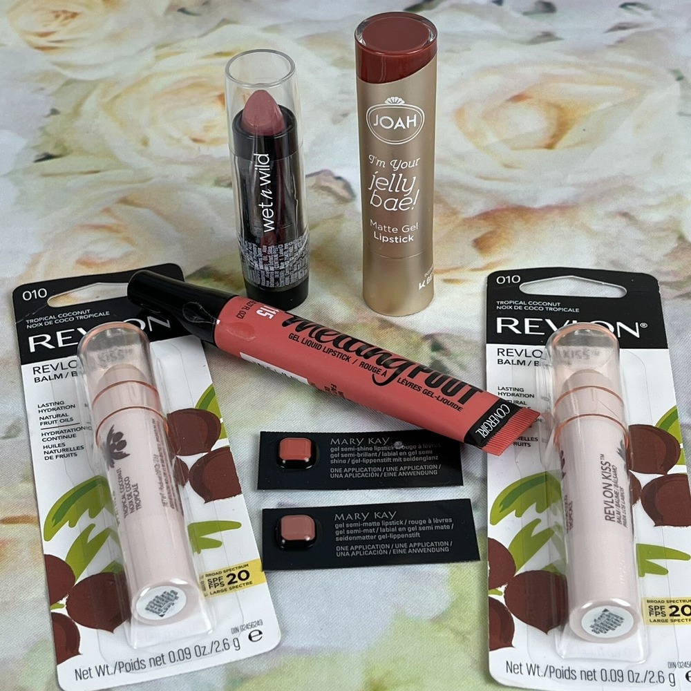 Lipstick Lot Revlon Covergirl Joah Mary Kay Melting Pout Wet N Wild Frost Makeup